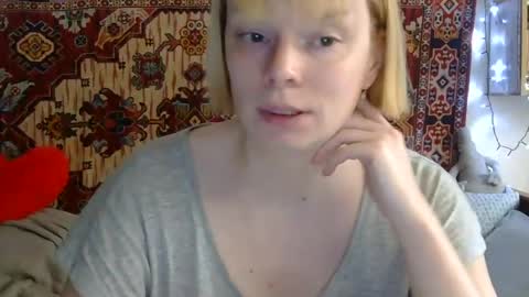 Snapshot of miss_elistia_ chatting on 07.13.26 Elis online show from 07.13.26