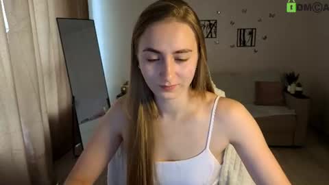 Snapshot of miss_emily19 chatting on 06.23.26 Emily online show from 06.23.26