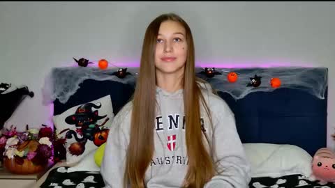 Emily online show from 11.03.25