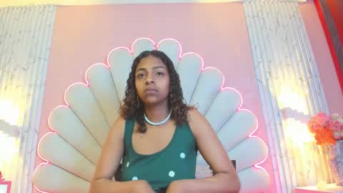 Snapshot of miss_evans_ chatting on 01.12.26 miss_evans_ online show from 01.12.26