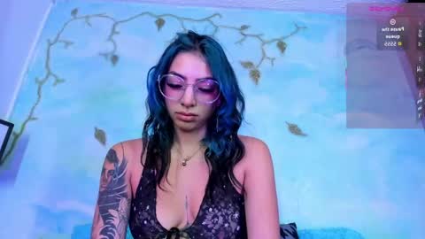 miss_evans_ online show from 04.28.26