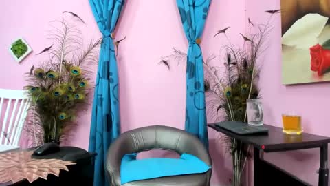 Monica Patricia online show from 09.29.25