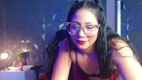 Snapshot of miss_honey1 chatting on 02.07.25 miss_honey1 online show from 02.07.25