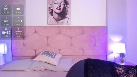 Snapshot of miss_horney chatting on 09.08.25 miss_horney online show from 09.08.25