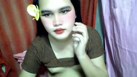 Snapshot of miss_horny139736 chatting on 12.19.25 miss_horny139736 online show from 12.19.25