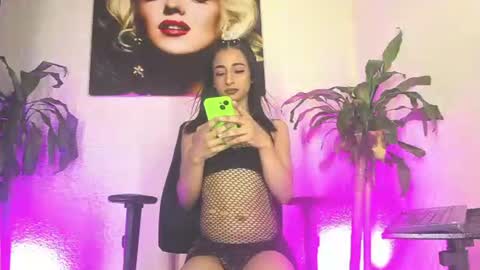 Snapshot of miss_isa19 chatting on 06.16.26 miss_isa19 online show from 06.16.26