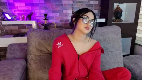 Snapshot of miss_ivyy chatting on 09.23.25 miss_ivyy online show from 09.23.25