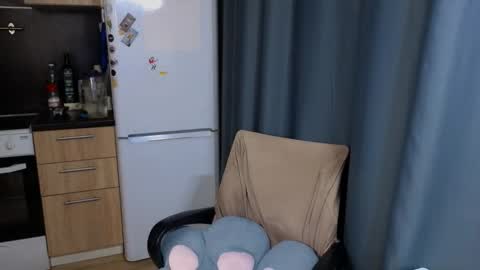 Snapshot of miss_jess_rabbit chatting on 12.03.25 Jess online show from 12.03.25