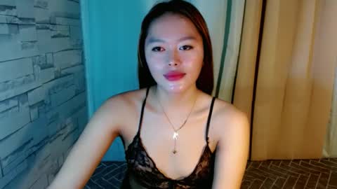 Snapshot of miss_kath chatting on 01.21.25 miss kath online show from 01.21.25