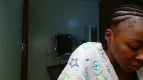 Miss Kiarrafit online show from 12.13.24