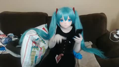 Snapshot of miss_kigu_miku chatting on 12.12.24 Miku online show from 12.12.24