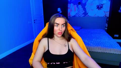 Snapshot of miss_kiten chatting on 06.22.26 miss_kiten online show from 06.22.26