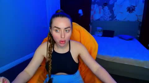 Snapshot of miss_kiten chatting on 07.15.26 miss_kiten online show from 07.15.26