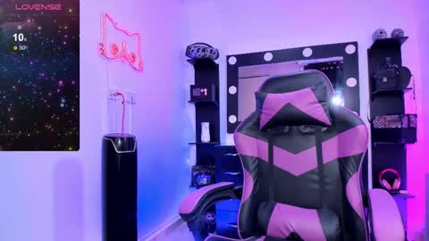 Miss Kittyn online show from 11.12.25