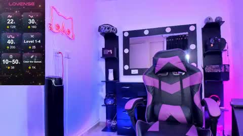 Miss Kittyn online show from 11.14.25