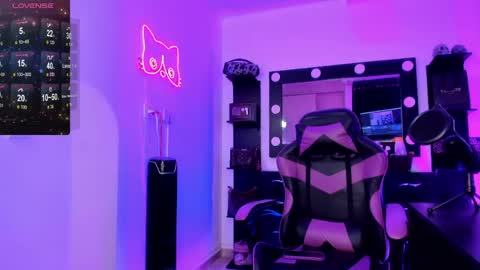 Miss Kittyn online show from 04.24.26