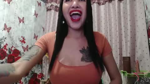 Snapshot of miss_lianslim chatting on 02.26.25 inday online show from 02.26.25