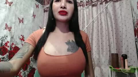 Snapshot of miss_lianslim chatting on 03.05.25 inday online show from 03.05.25