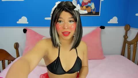 miss_lucyla online show from 10.03.25