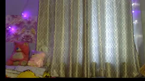 Snapshot of miss_mahi69 chatting on 04.24.26 Mahi online show from 04.24.26
