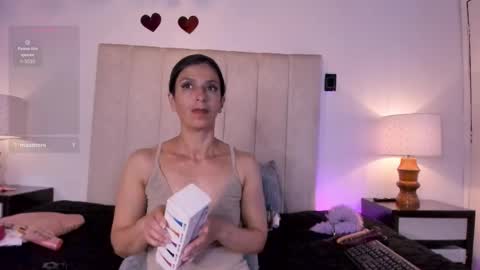 Snapshot of miss_milf_ chatting on 05.29.26 miss_milf_ online show from 05.29.26