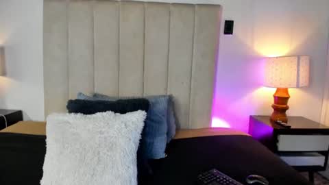 Snapshot of miss_milf_ chatting on 07.14.26 miss_milf_ online show from 07.14.26