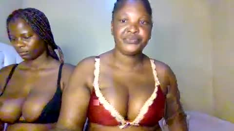 Snapshot of miss_milly1 chatting on 06.09.26 MILLY online show from 06.09.26