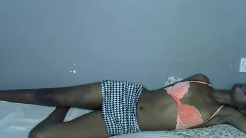 Snapshot of miss_pretty1 chatting on 12.03.25 miss_pretty1 online show from 12.03.25