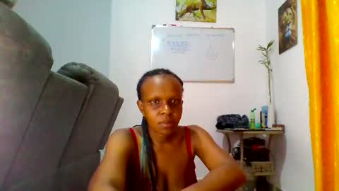 Snapshot of miss_reina21 chatting on 07.17.26 Reina online show from 07.17.26