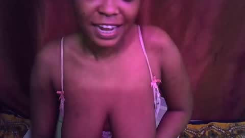 miss_rihanna2 online show from 10.22.25