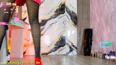 Shannell online show from 10.10.25