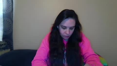Snapshot of miss_sunshine01 chatting on 05.01.26 Bella online show from 05.01.26