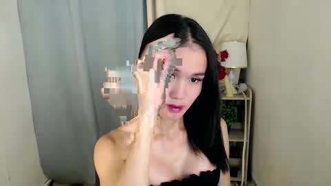 Snapshot of miss_sunshinex chatting on 09.22.25 Shine online show from 09.22.25