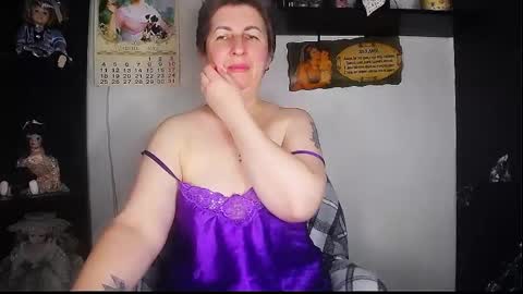 Snapshot of miss_tasha_kom chatting on 05.28.26 miss_tasha_kom online show from 05.28.26