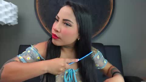 Vaiolette online show from 09.25.25