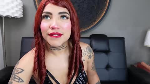 Vaiolette online show from 04.11.26