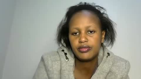 Snapshot of miss_vall chatting on 01.30.25 miss_vall online show from 01.30.25