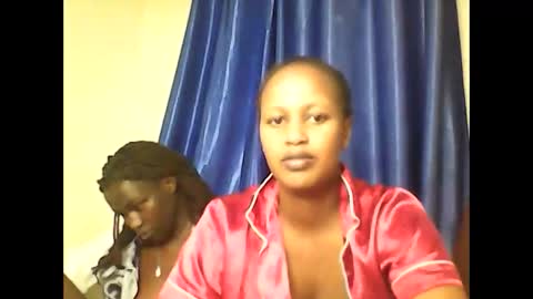 Snapshot of miss_vall chatting on 11.14.25 miss_vall online show from 11.14.25