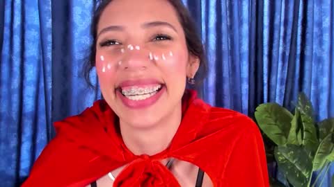 Miss Veronica online show from 10.31.25