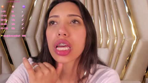 Veronica summer  7AM to 1500 PM hour GMT-5 online show from 12.17.24