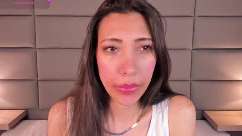 Veronica summer  7AM to 1500 PM hour GMT-5 online show from 01.03.25