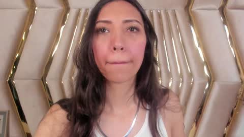 Veronica summer  7AM to 1500 PM hour GMT-5 online show from 01.06.25