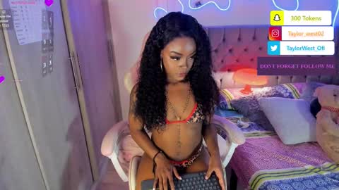 Snapshot of miss_west chatting on 09.25.25 Tay Tay Independent Model online show from 09.25.25