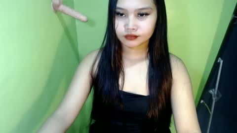 Snapshot of miss_yannax chatting on 06.23.26 yanna online show from 06.23.26