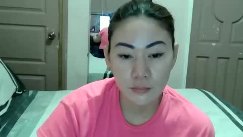 Snapshot of miss_zephyr chatting on 02.15.26 HOT MOMMY ZEPHYR online show from 02.15.26