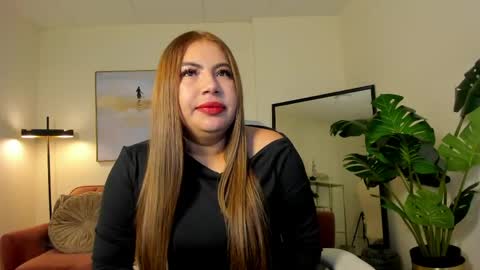 Snapshot of missanamaria chatting on 05.12.26 Anamaria Montoya online show from 05.12.26