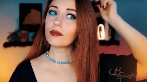 The divine Beverly online show from 11.28.25