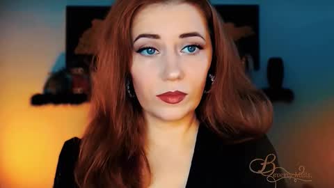 The divine Beverly online show from 11.30.25