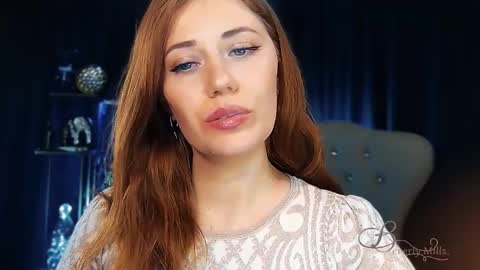Snapshot of missbeverlymills chatting on 04.26.26 The divine Beverly online show from 04.26.26
