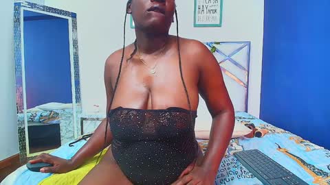 Miss Evelyn  online show from 12.22.24